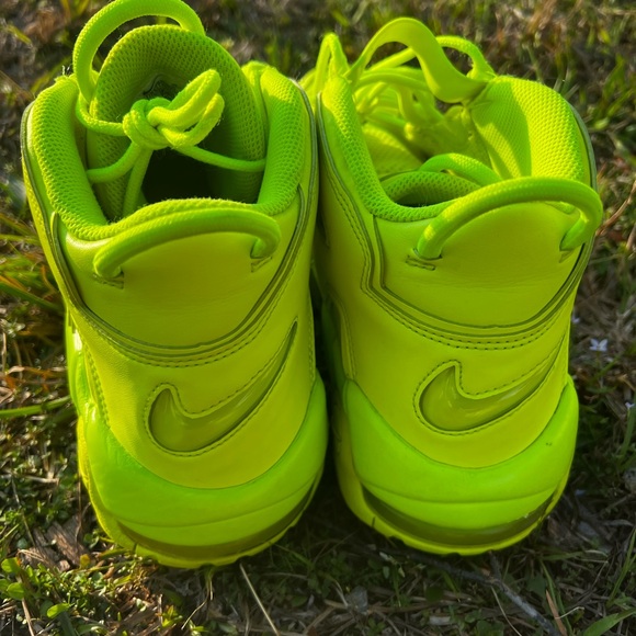 CLEAN Nike size 12 Air More Uptempo Volt 2022 Green shoes - Picture 10 of 13
